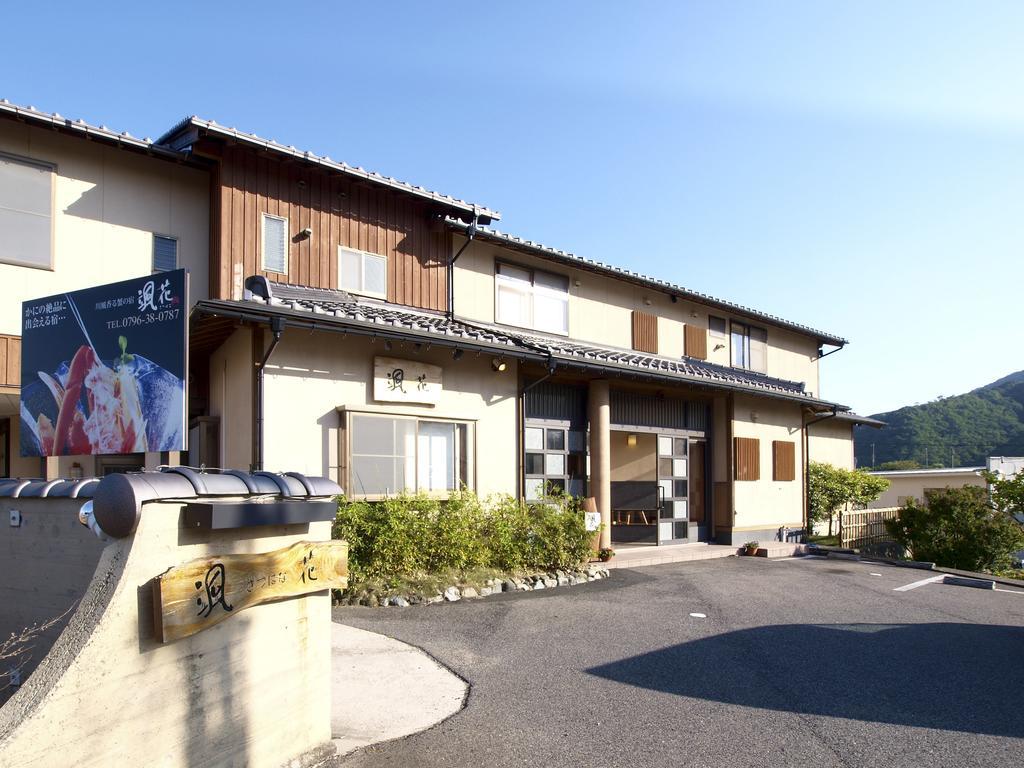 Satsuhana Kami  Exterior foto